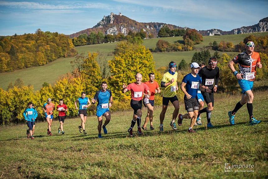 INOV-8 Behu Súľovskými skalami