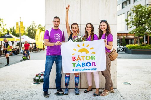 Bátor-Tábor-TITLE